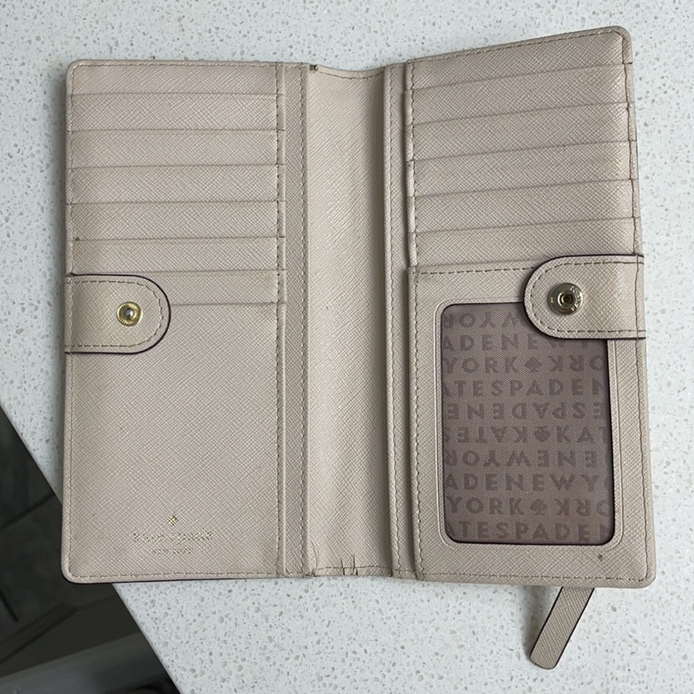 Kate Spade Wallet - Picture 2 of 3